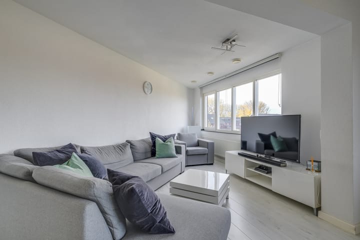 Photo 2 of Carry van Bruggenhof 123