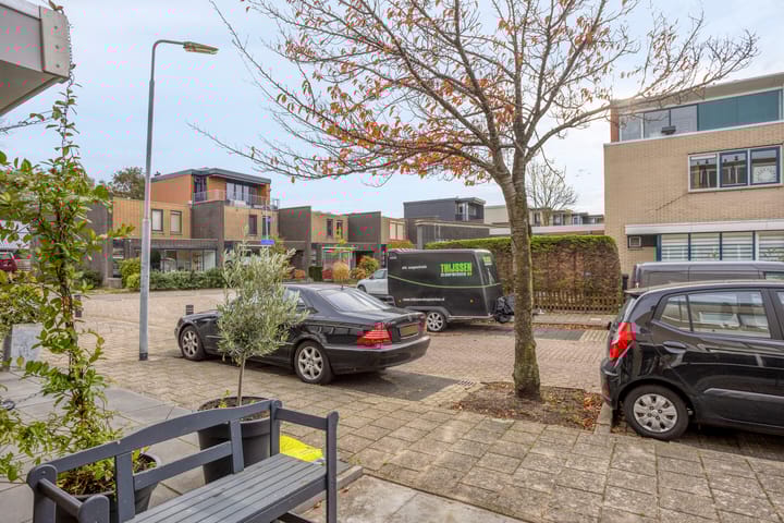 Foto 10 van Glenn Millerstraat 11