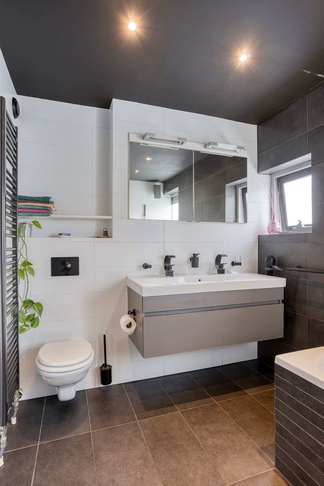 Foto 37 van Glenn Millerstraat 11