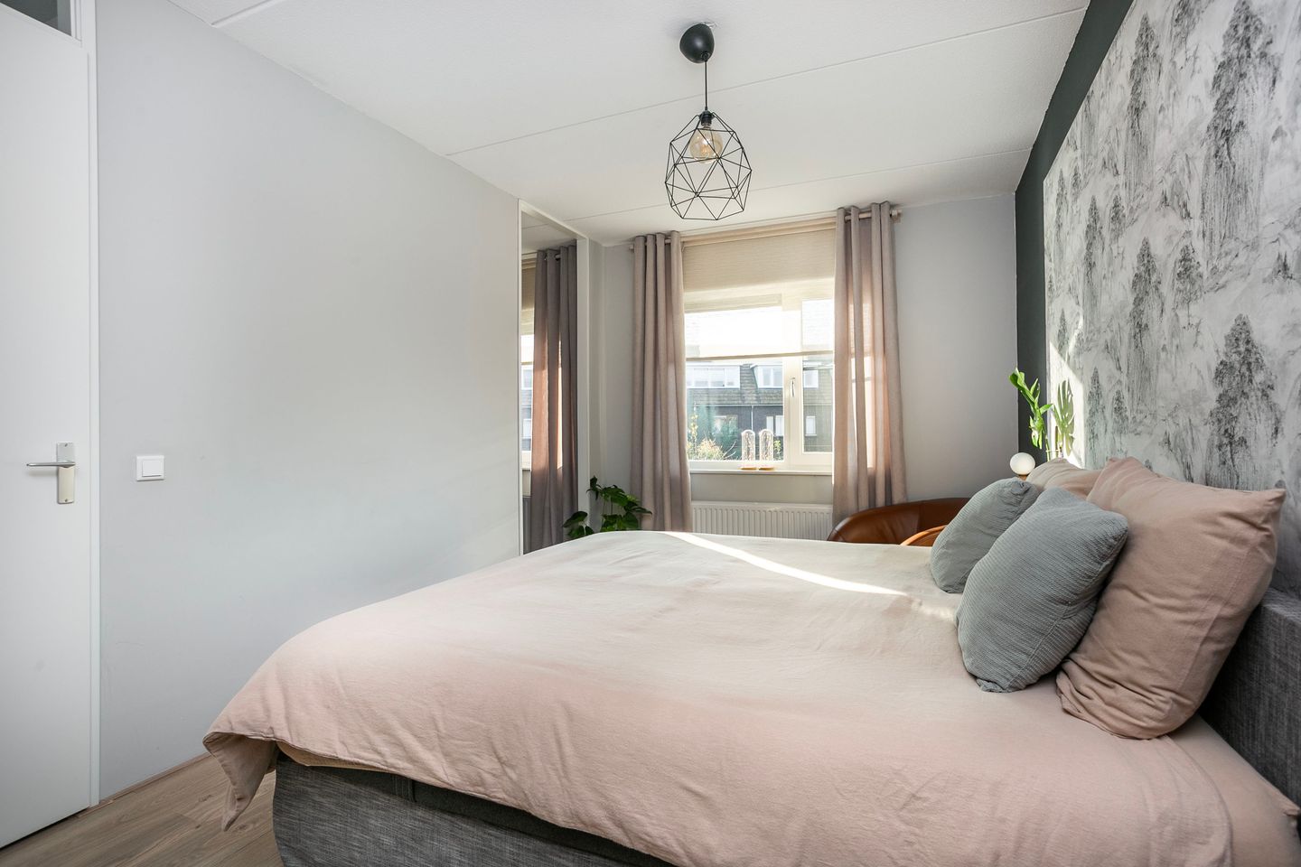 Foto 19 van Leilat 23