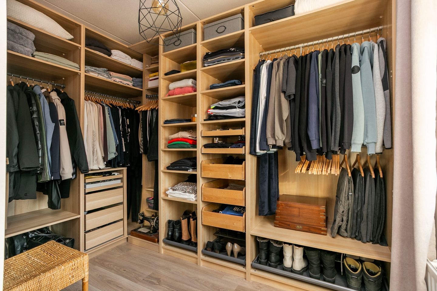 Foto 20 van Leilat 23