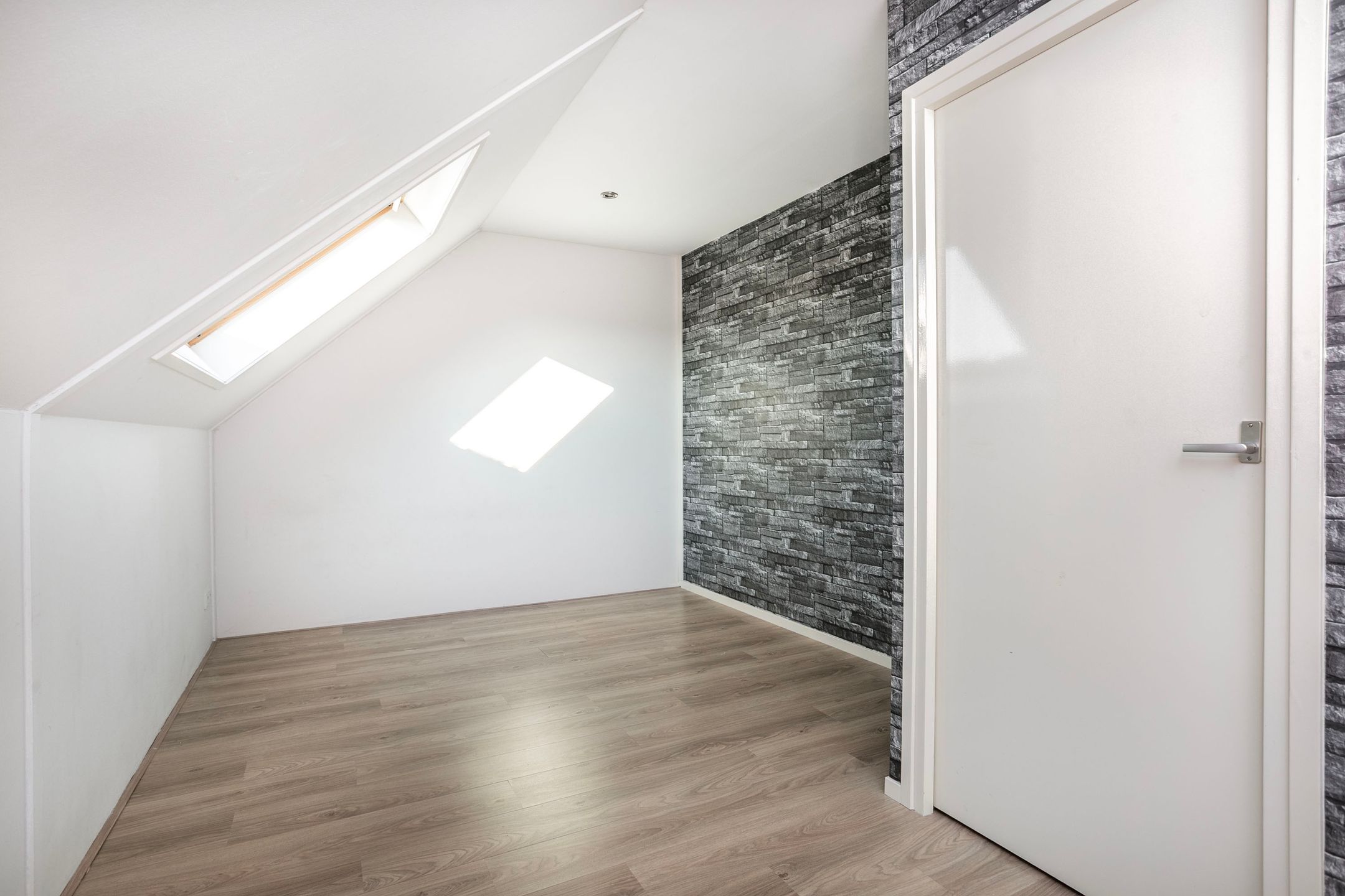 Foto 27 van Leilat 23