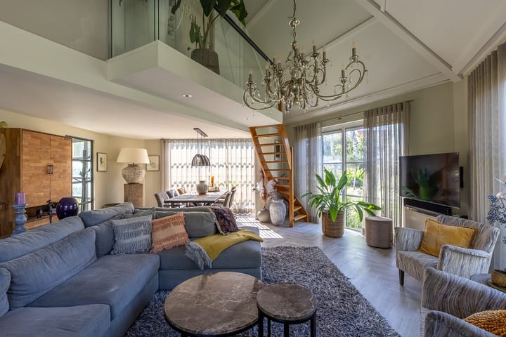 Photo 13 of Valkenisseweg 49-C