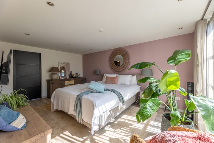 Photo 19 of Valkenisseweg 49-C