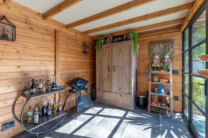 Photo 34 of Valkenisseweg 49-C