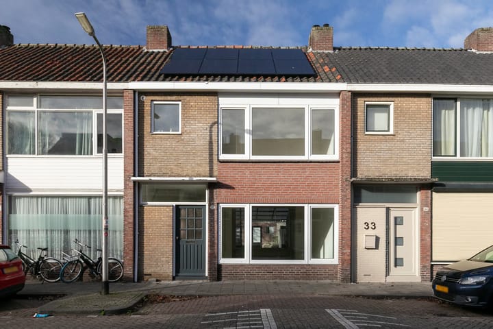 Photo 5 of Bloemfonteinstraat 35