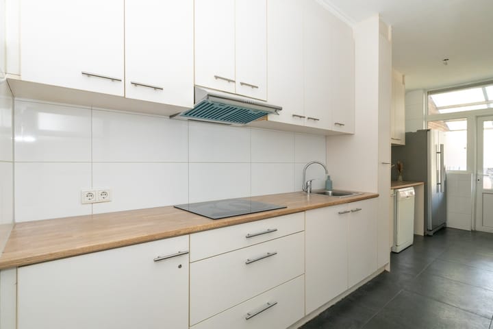 Photo 13 of Bloemfonteinstraat 35