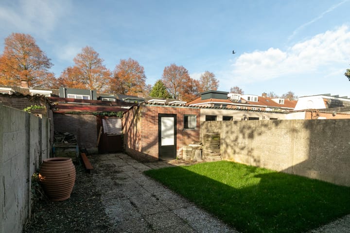 Photo 44 of Bloemfonteinstraat 35