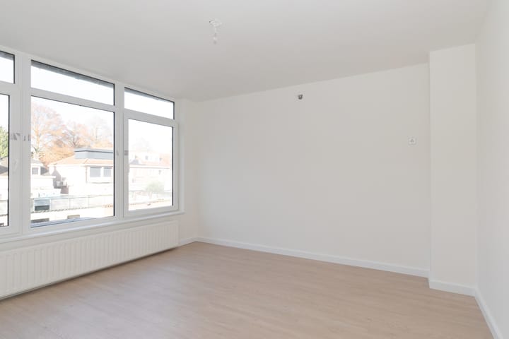 Photo 27 of Bloemfonteinstraat 35