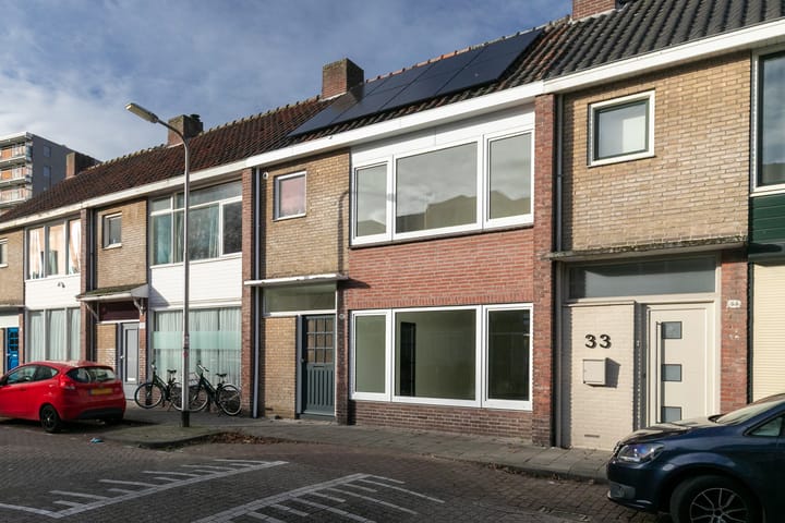 Photo 49 of Bloemfonteinstraat 35