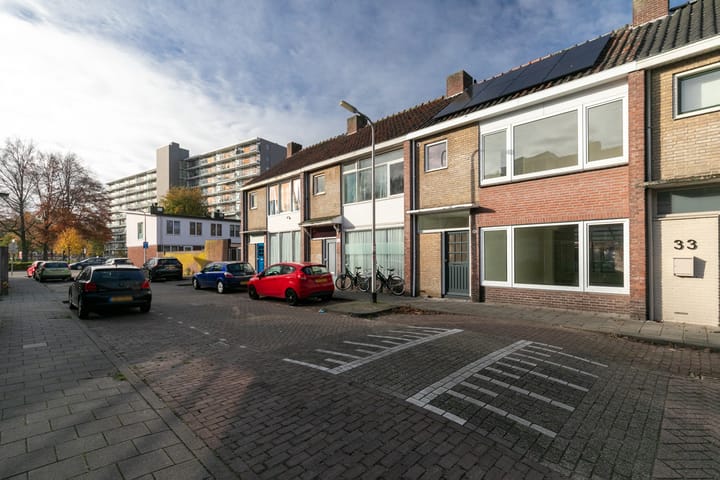 Photo 50 of Bloemfonteinstraat 35