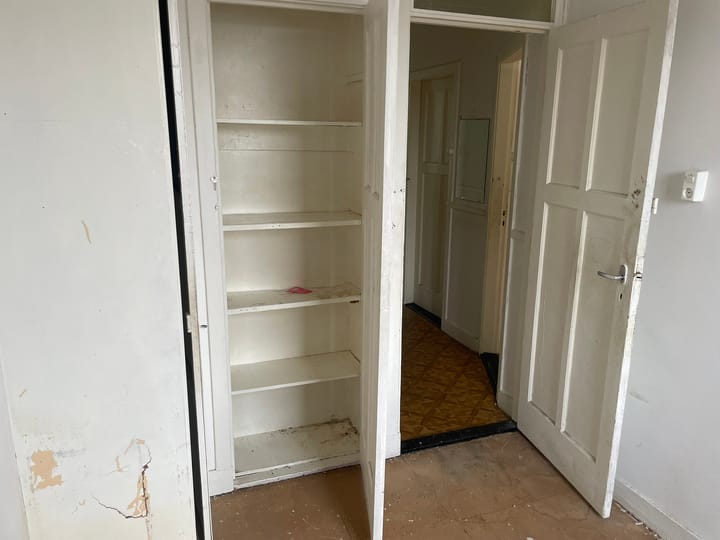 Photo 8 of Colensostraat 15