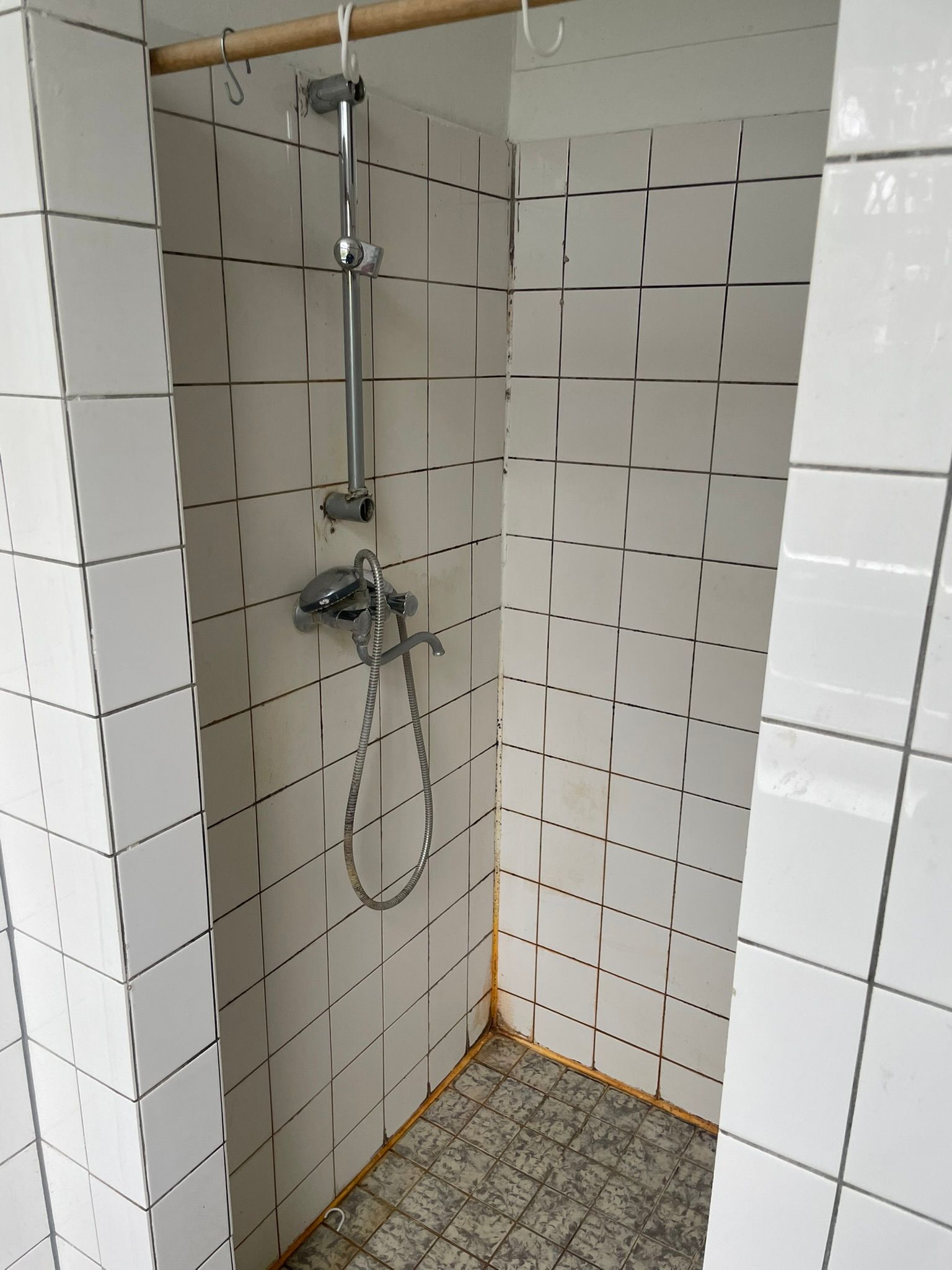 Photo 15 of Colensostraat 15