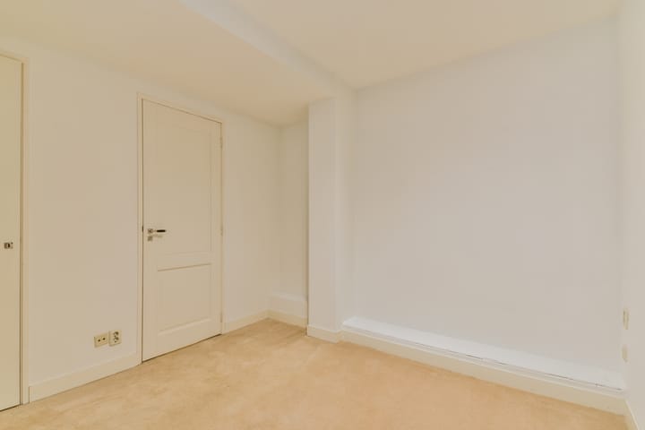 Photo 12 of Kloveniersburgwal 35-A