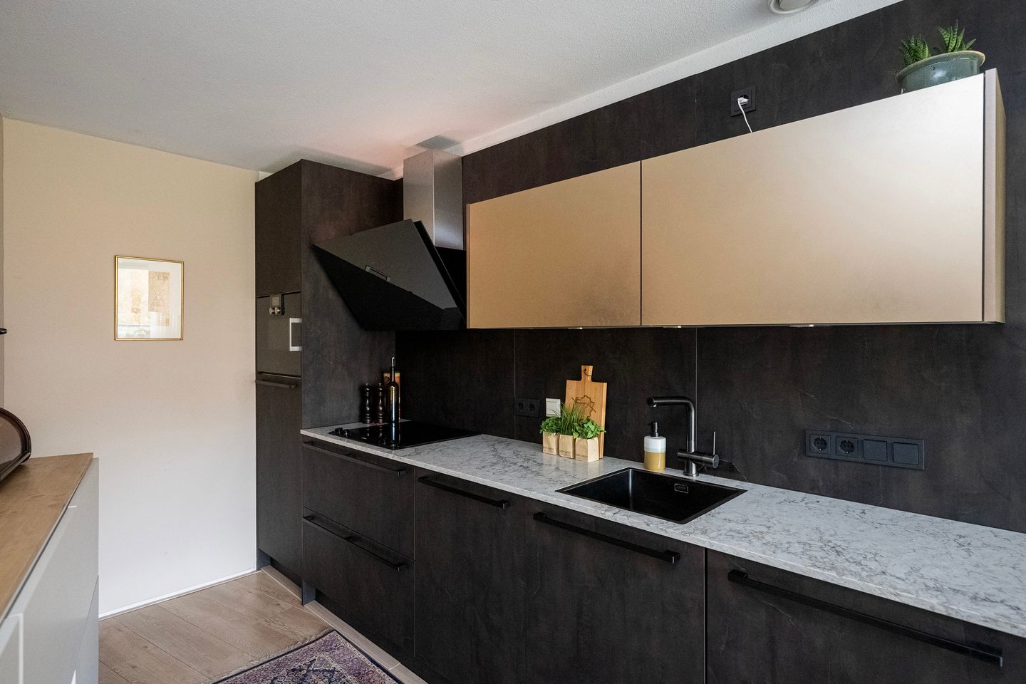 Photo 14 of Rommestraat 19