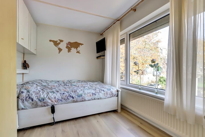 Photo 18 of Vliegenstraat 35