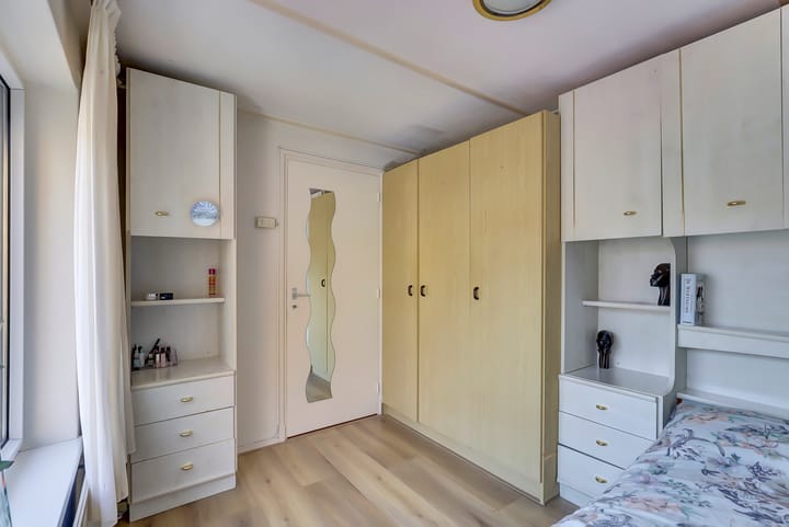 Photo 19 of Vliegenstraat 35