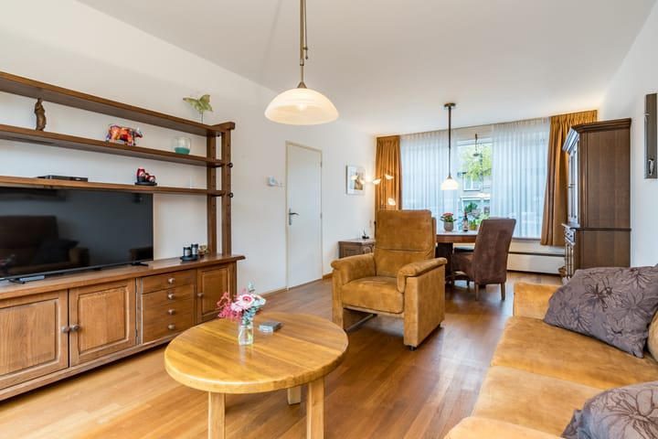 Foto 10 van Trompstraat 38