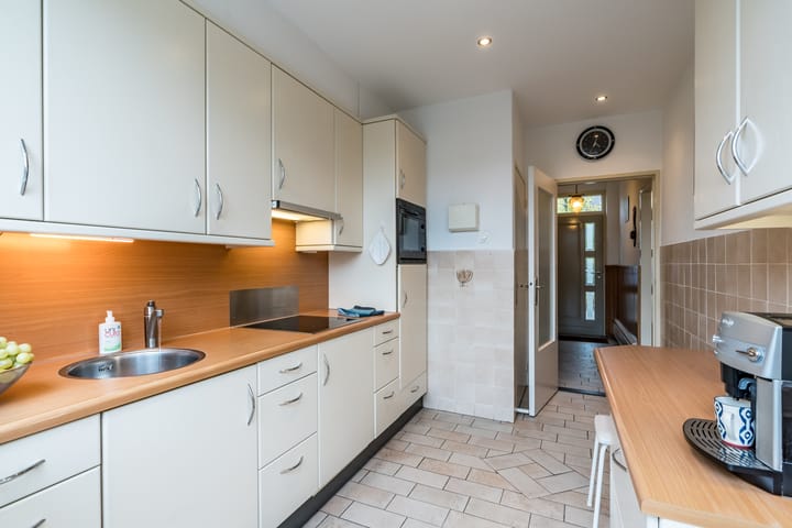 Foto 14 van Trompstraat 38