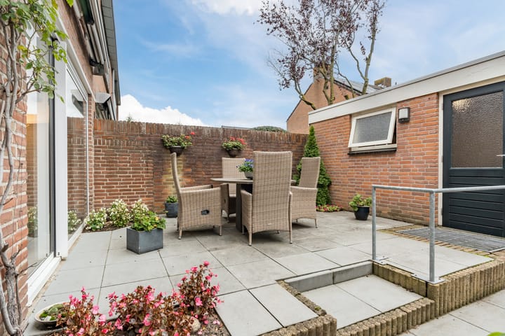 Foto 32 van Trompstraat 38