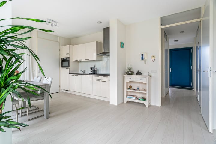 Photo 9 of Dijkmanshuizenstraat 34