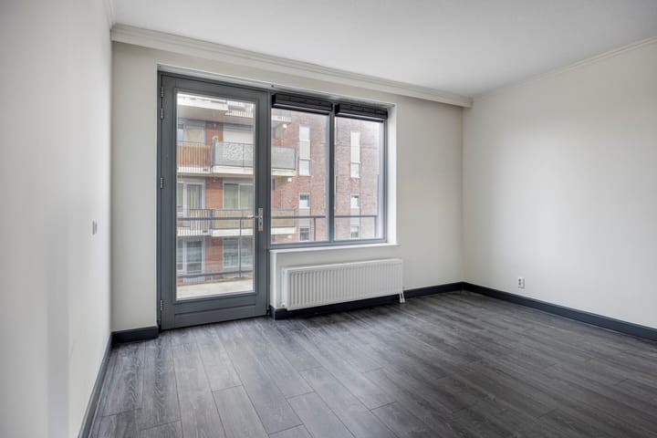 Photo 10 of Vossenzoom 85