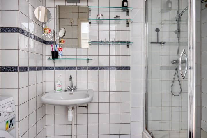 Photo 24 of Roermondsplein 38-1