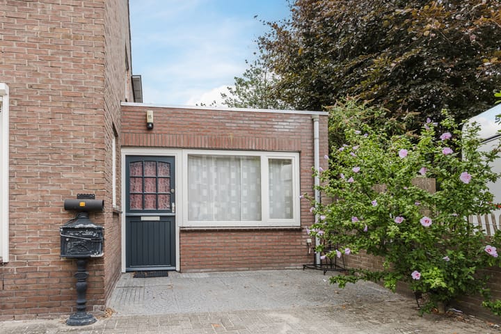 Photo 14 of Bergstraat 15