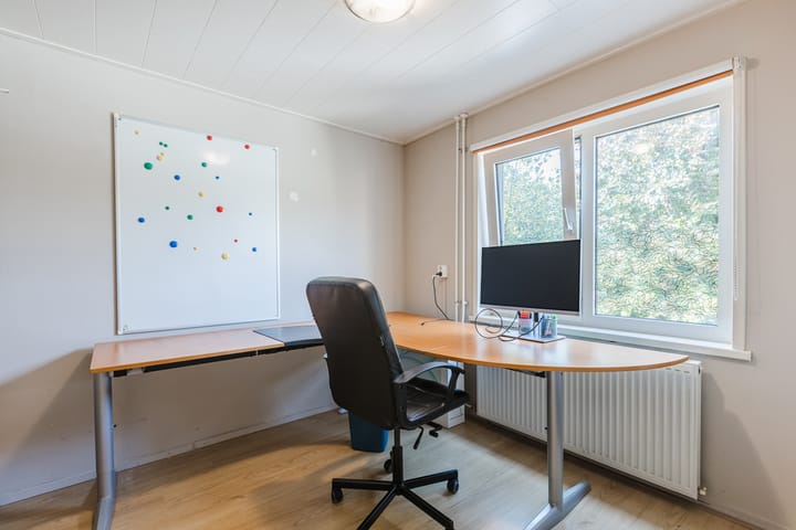 Photo 38 of Bergstraat 15