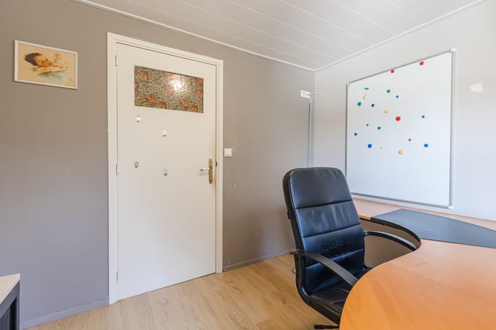 Photo 40 of Bergstraat 15