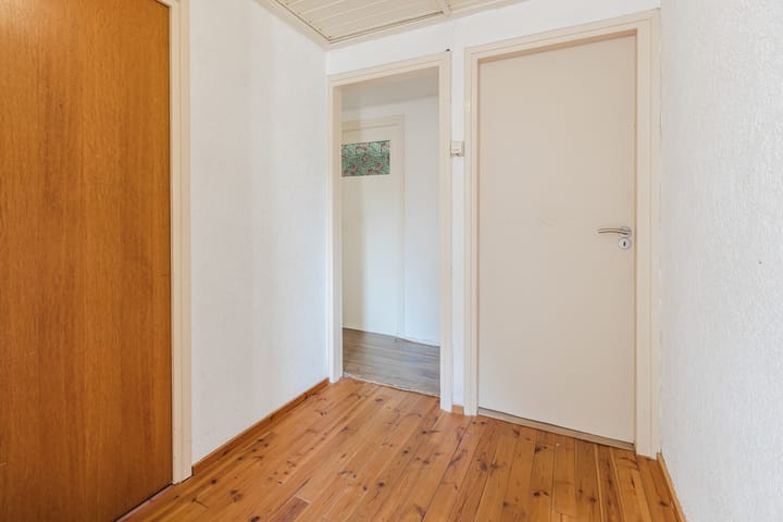 Photo 46 of Bergstraat 15