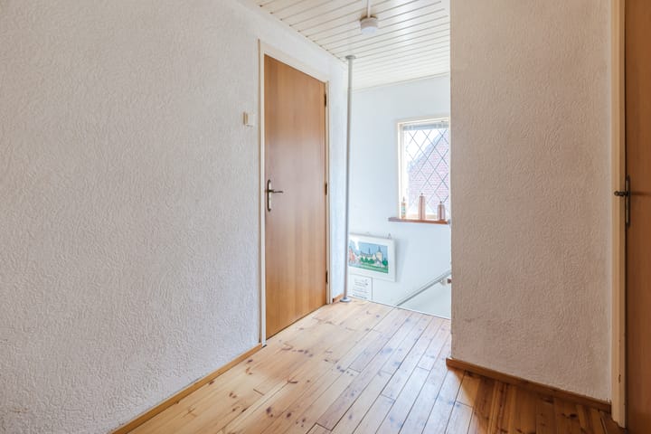 Photo 47 of Bergstraat 15