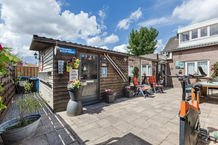 Photo 61 of Bergstraat 15