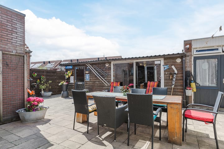 Photo 65 of Bergstraat 15