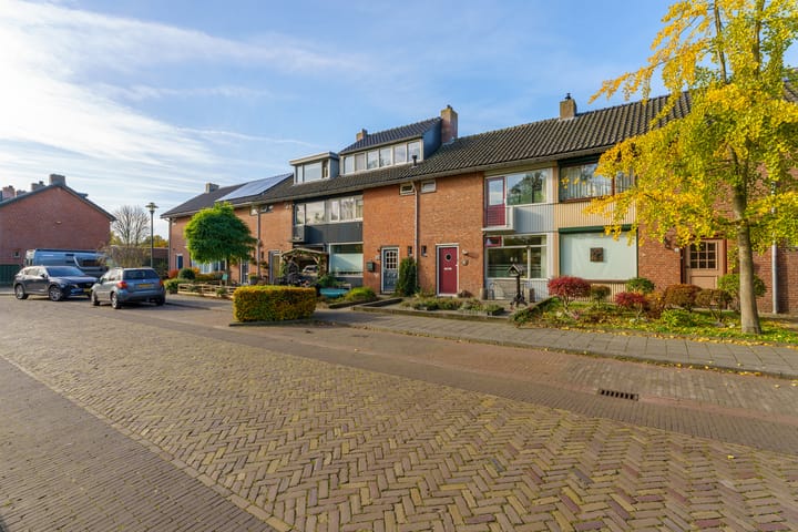 Photo 6 of Anna Paulownalaan 26