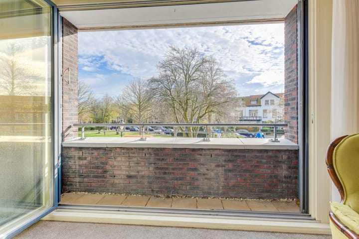 Photo 10 of Nassauplein 11-M