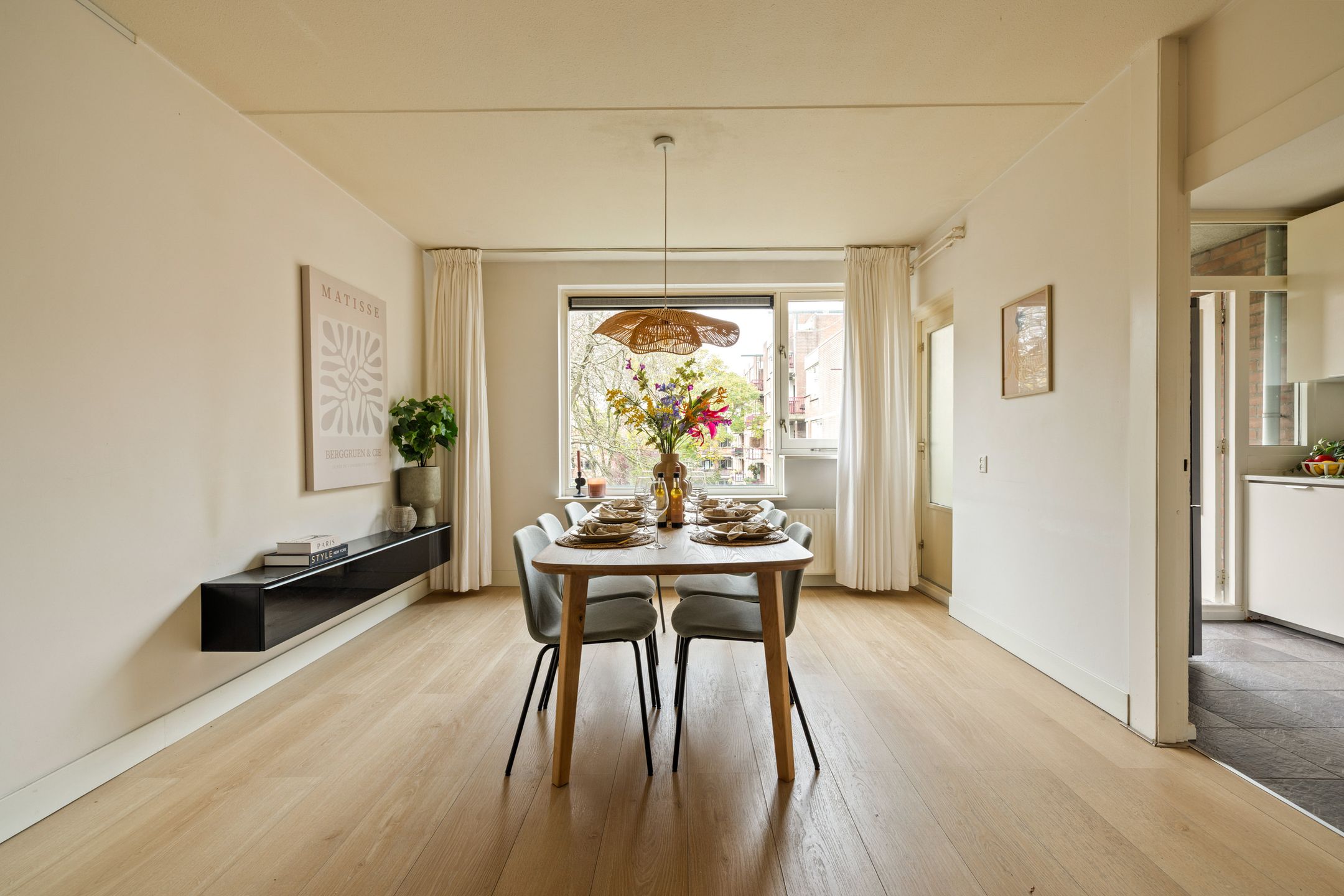 Foto 3 van Menadostraat 39-C