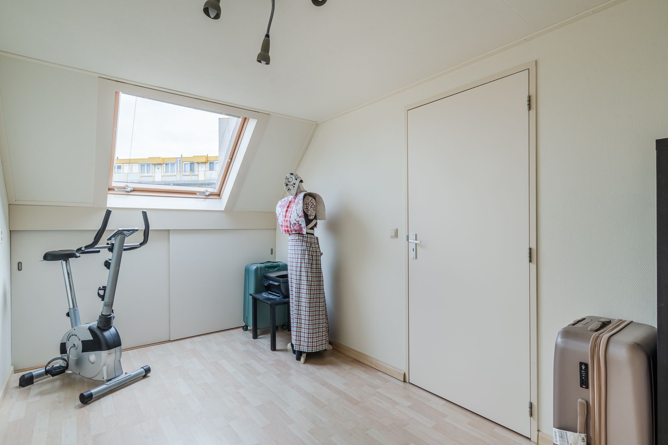 Foto 30 van Camera Obscurastraat 96