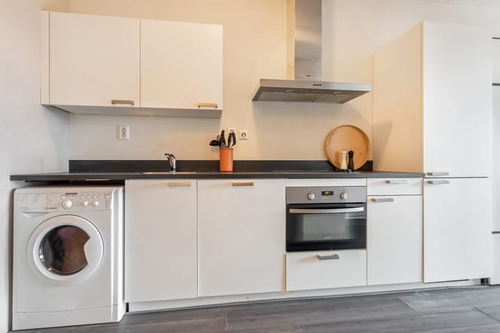 Photo 9 of Welnastraat 559