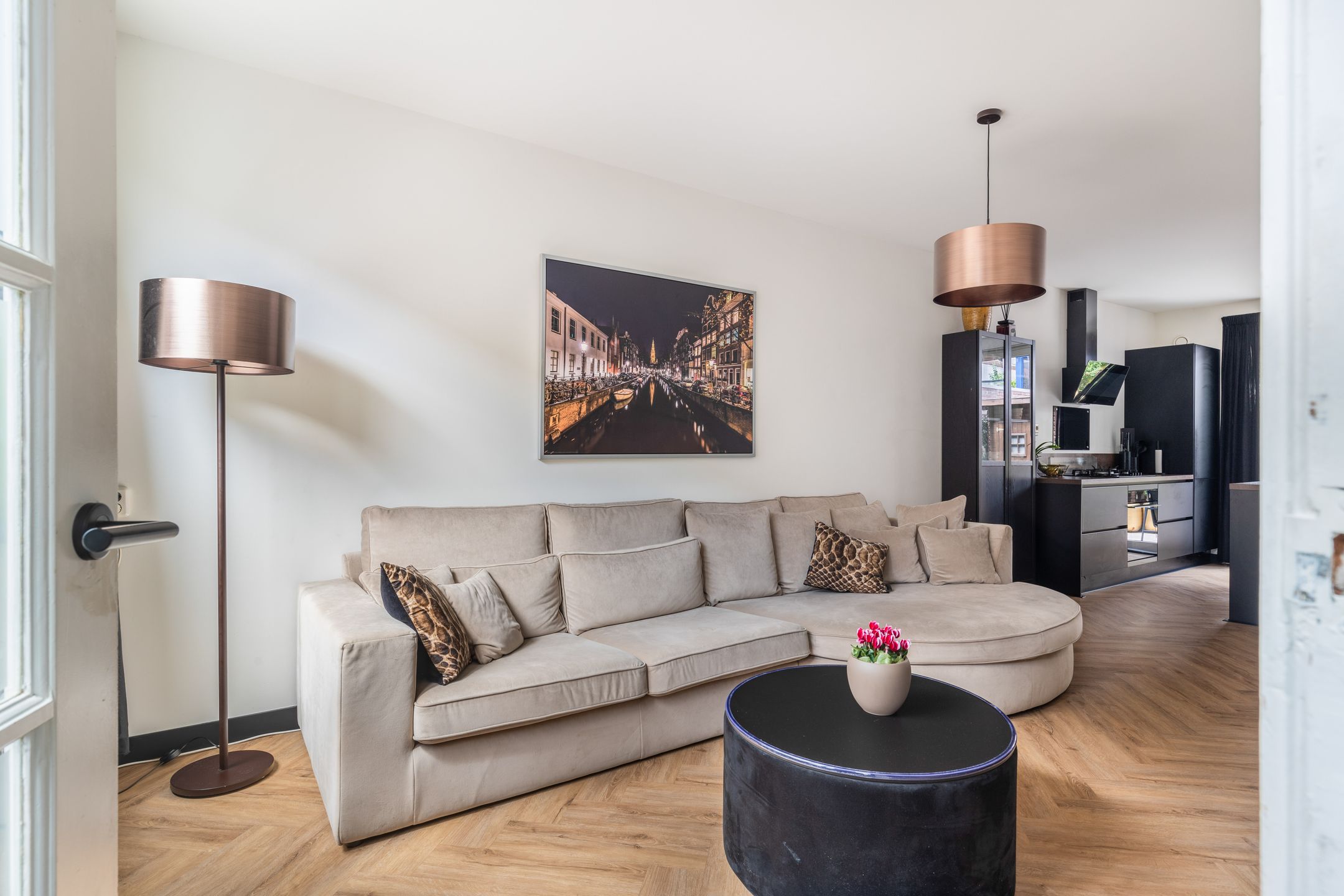 Photo 3 of Wilhelminastraat 17-A