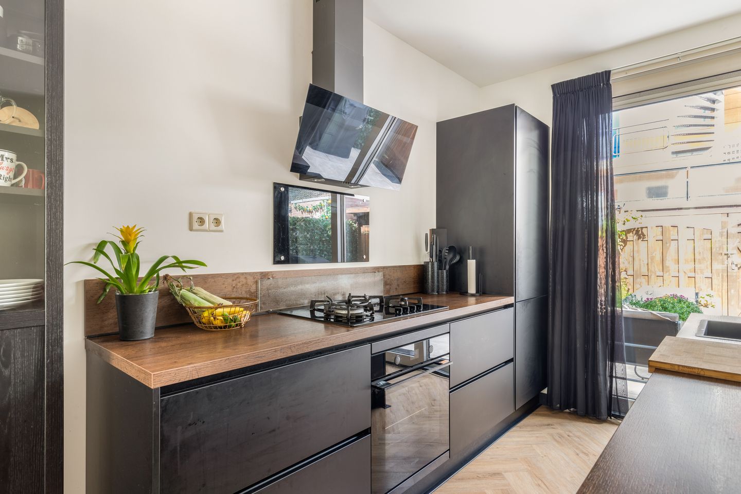 Photo 10 of Wilhelminastraat 17-A