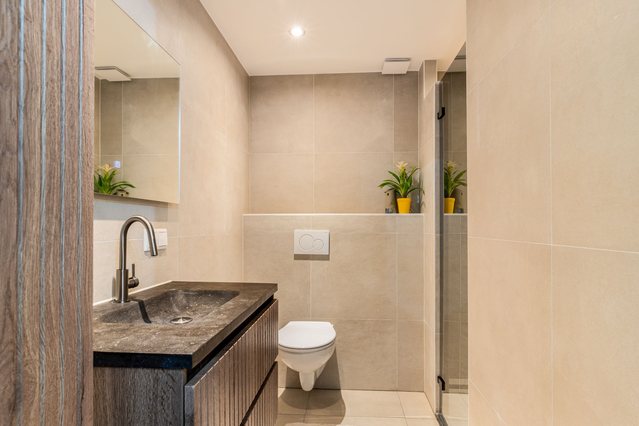 Photo 21 of Wilhelminastraat 17-A