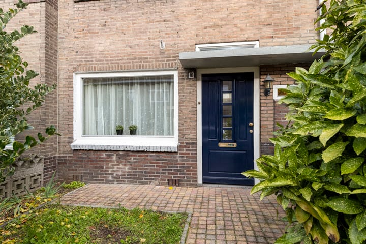 Photo 6 of Pioenroosstraat 10