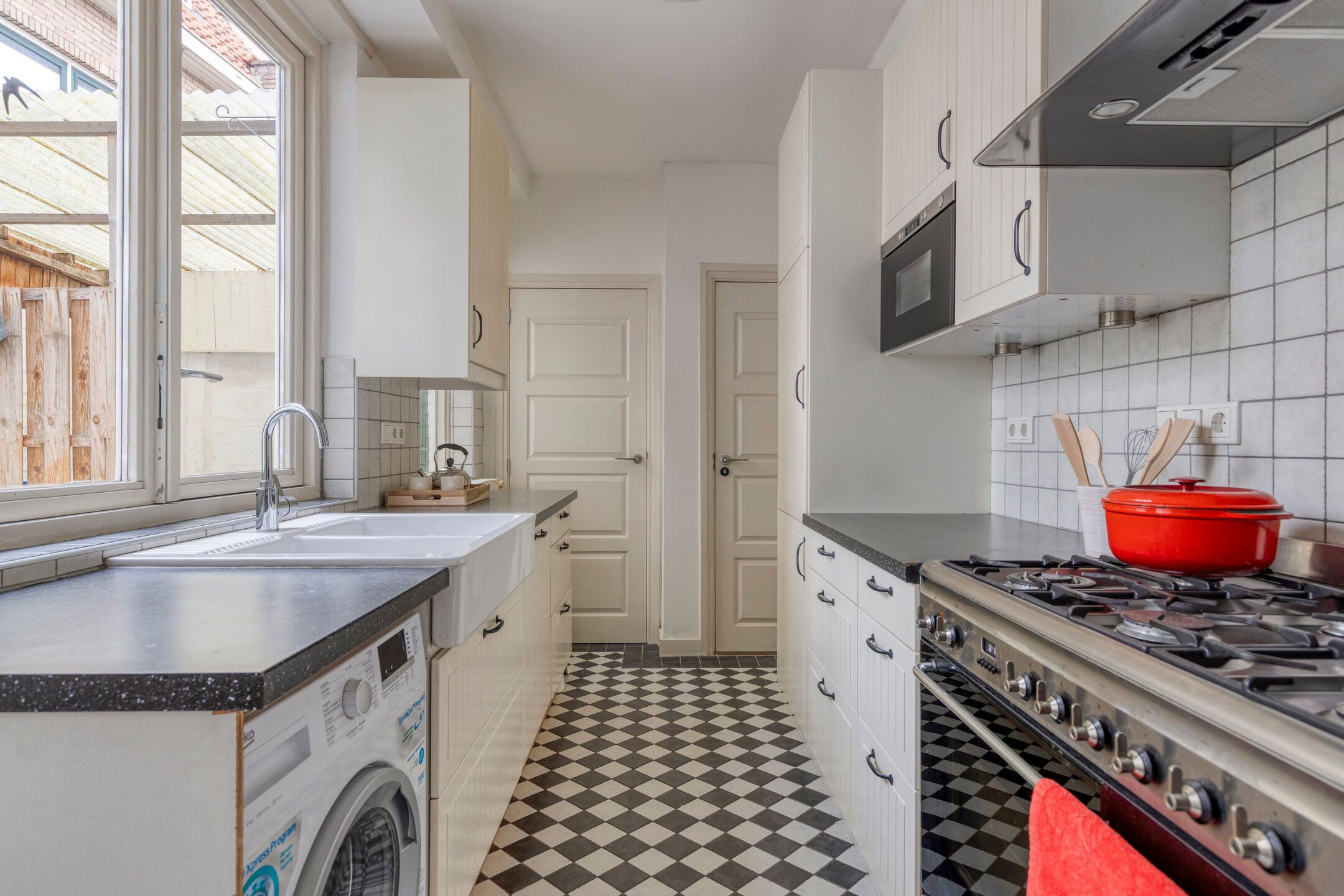 Foto 15 van Pioenroosstraat 10