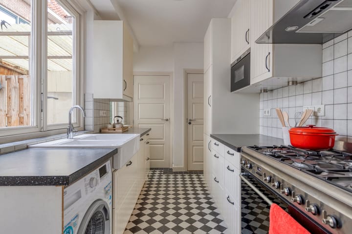 Photo 15 of Pioenroosstraat 10