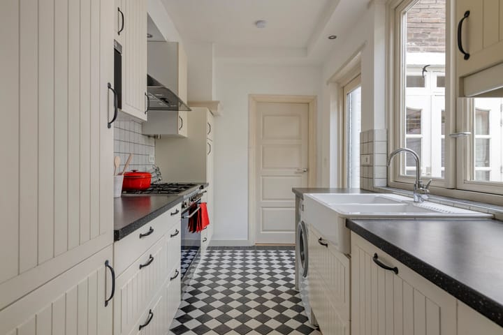 Photo 16 of Pioenroosstraat 10