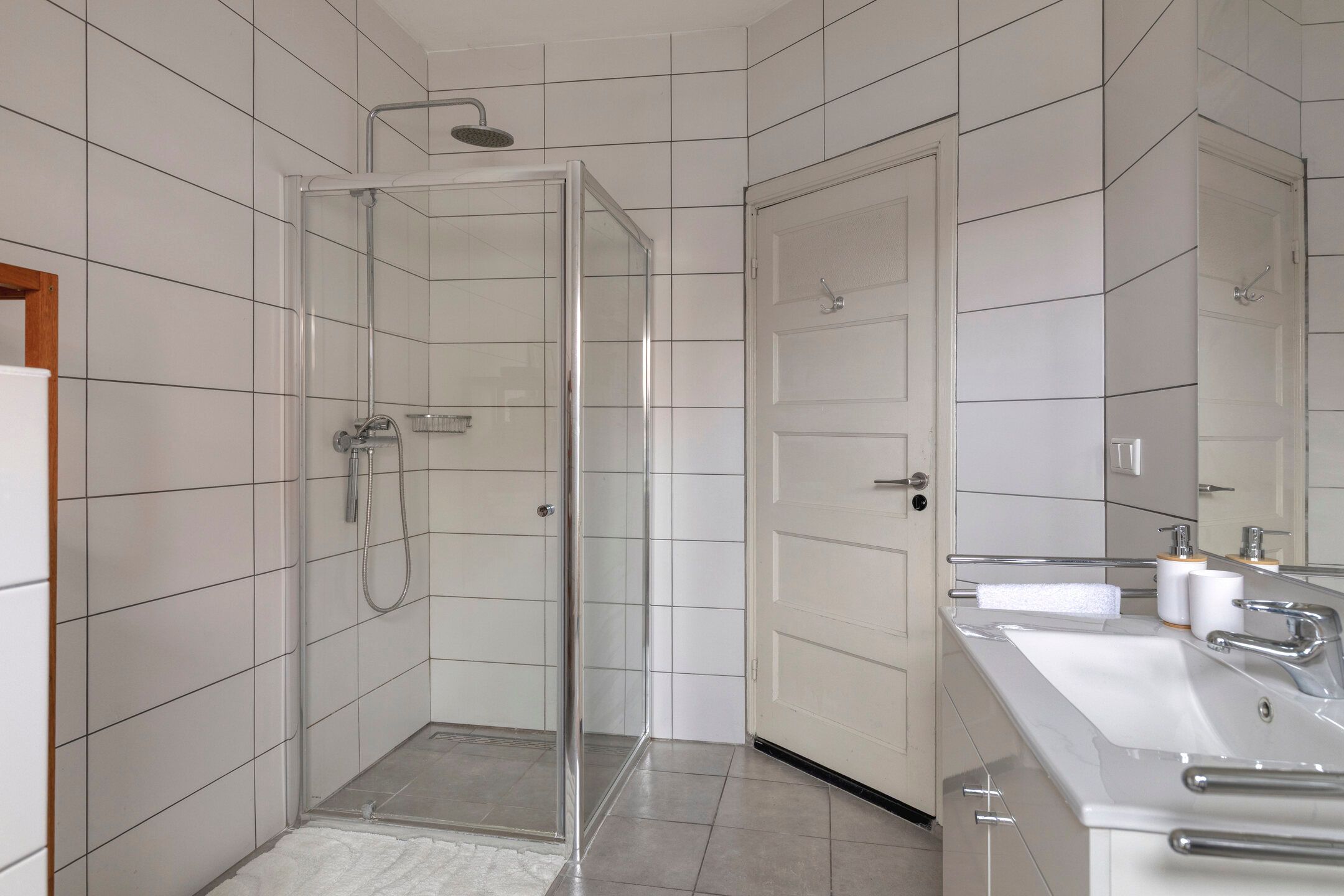 Foto 24 van Pioenroosstraat 10