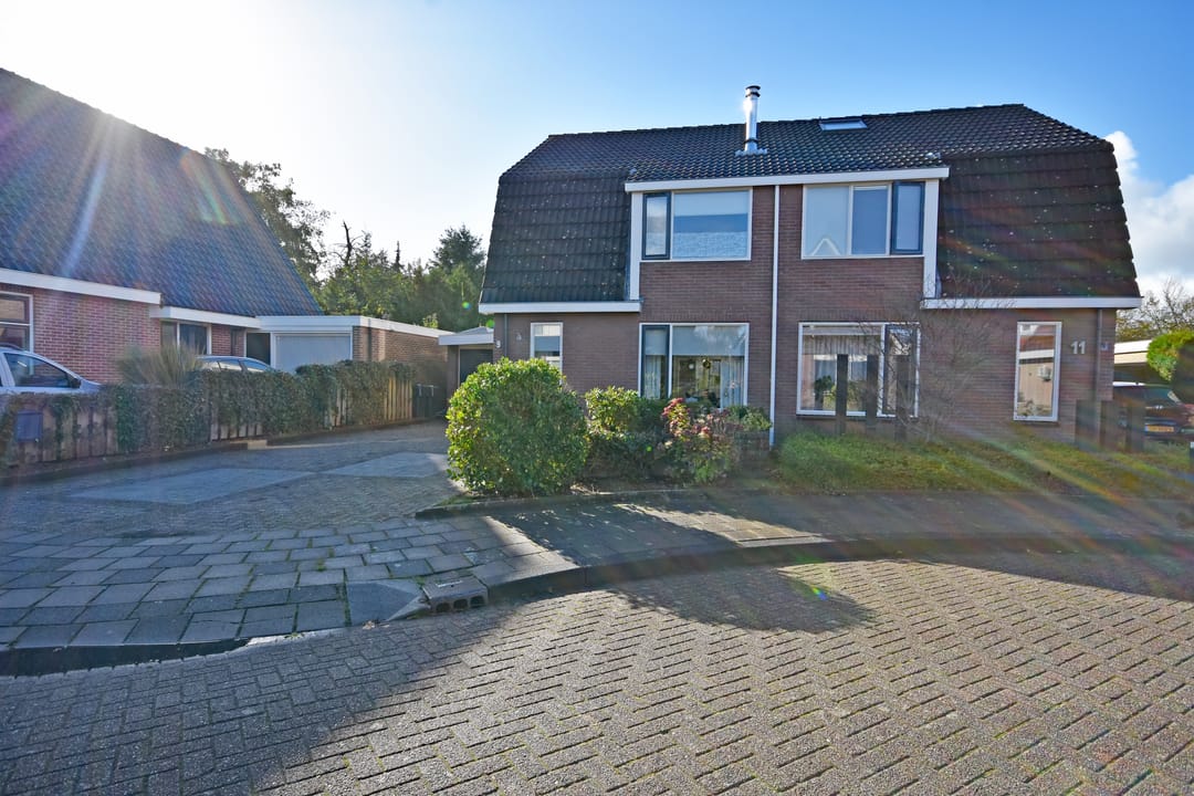 Foto 2 van Idsingha 9