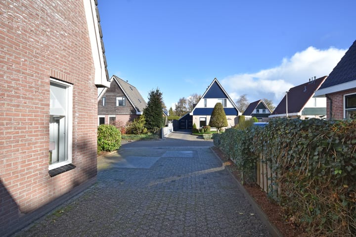 Foto 4 van Idsingha 9