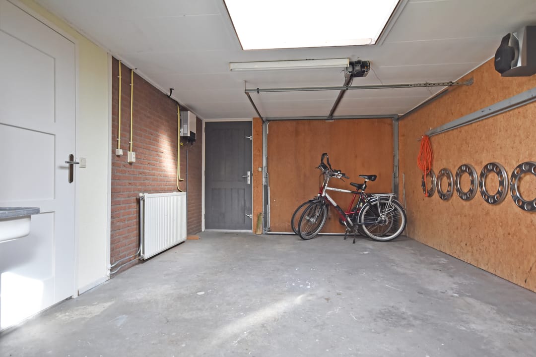 Foto 28 van Idsingha 9